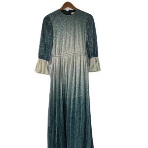 Belissa woman’s sz s green ombré sparkle long sleeve bell evening gown fancy fun